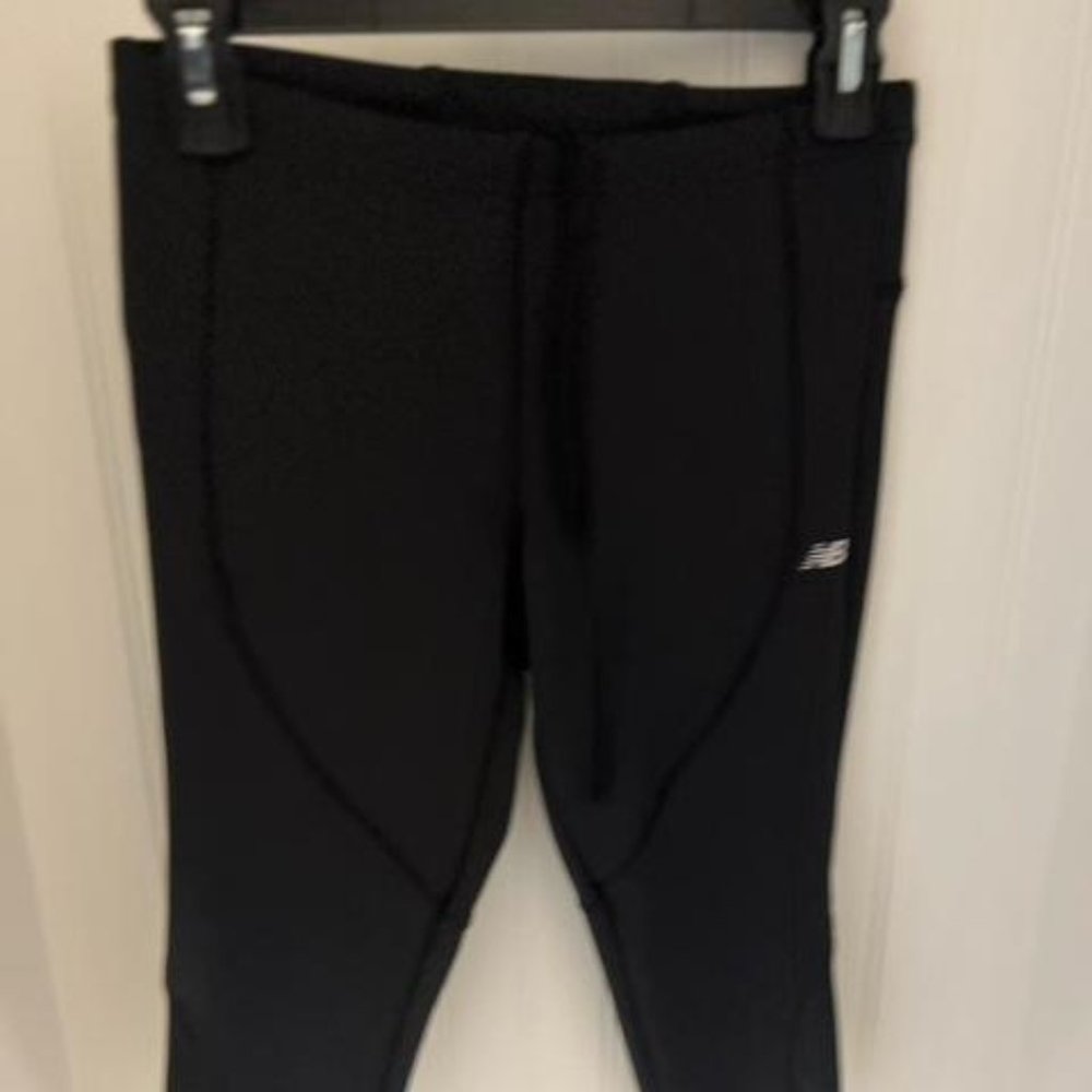 New balance cropped running tight- Size Medium